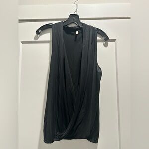Lanston Black Draped V-Neck Sleeveless Tank Top